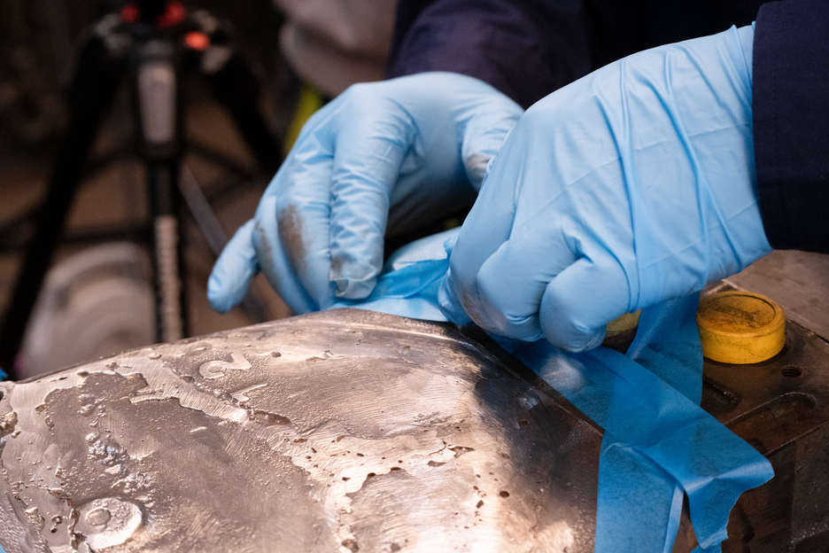 WEICON HB 300 | Met staal gevuld, hittebestendig epoxyharssysteem voor reparatie en spuitgieten