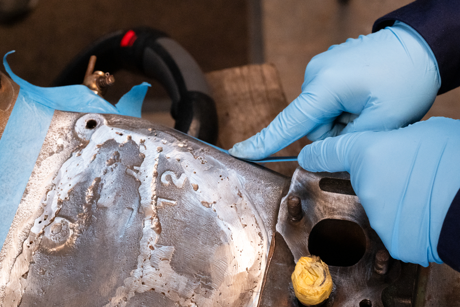 WEICON HB 300 | Met staal gevuld, hittebestendig epoxyharssysteem voor reparatie en spuitgieten