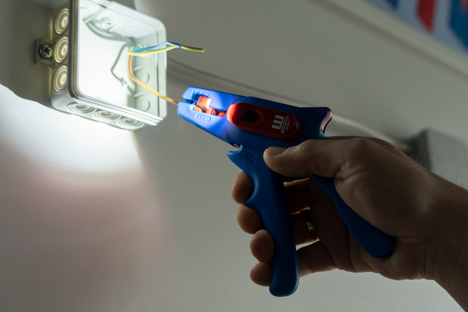 LED Werklamp | Drie helderheidsniveaus zorgen voor optimale zichtbaarheid en veilig werken in donkere werkomgevingen