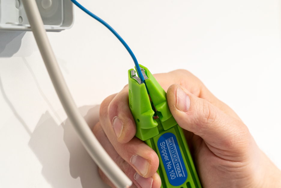 Quadro stripper No. 100 Groene lijn | Duurzaam afbijtgereedschap I Multifunctionele afbijtgereedschap I Werkbereik afbijt 0,5 - 16 mm² I Afbijt 4 - 13 mm Ø