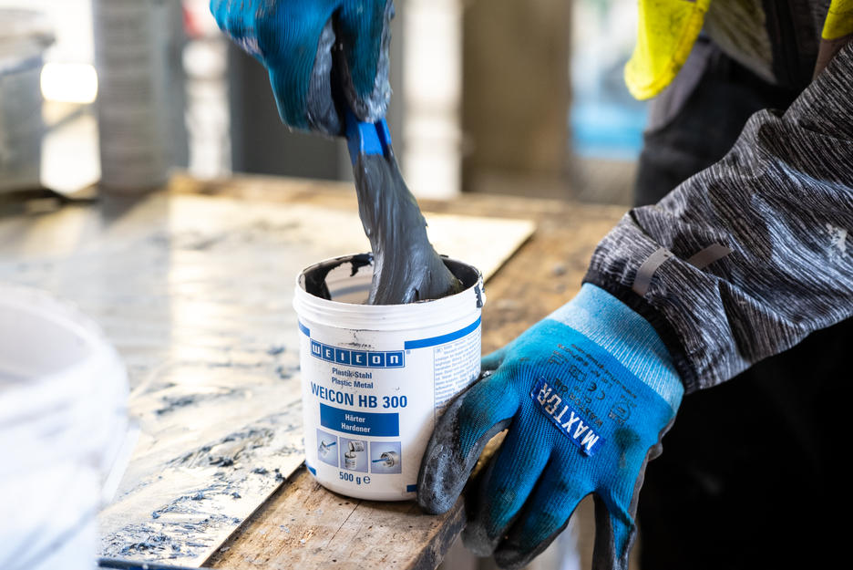 WEICON HB 300 | Met staal gevuld, hittebestendig epoxyharssysteem voor reparatie en spuitgieten