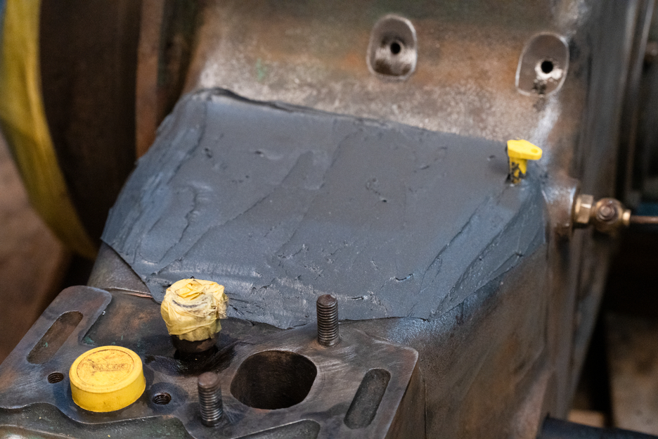 WEICON HB 300 | Met staal gevuld, hittebestendig epoxyharssysteem voor reparatie en spuitgieten