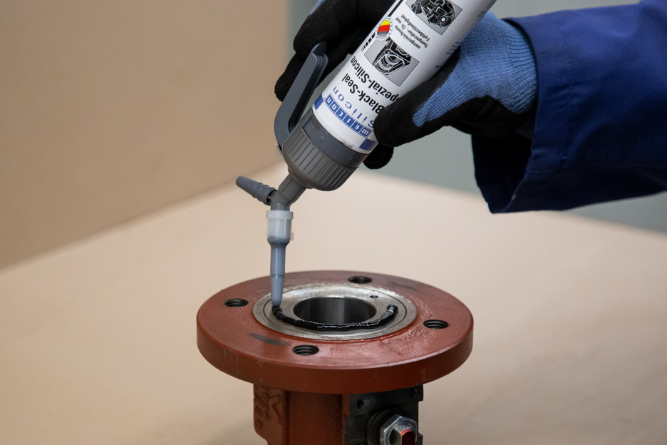 Black-Seal | Blijvend elastisch afdichtingsmiddel voor olie- of vetbestendige ruimtes