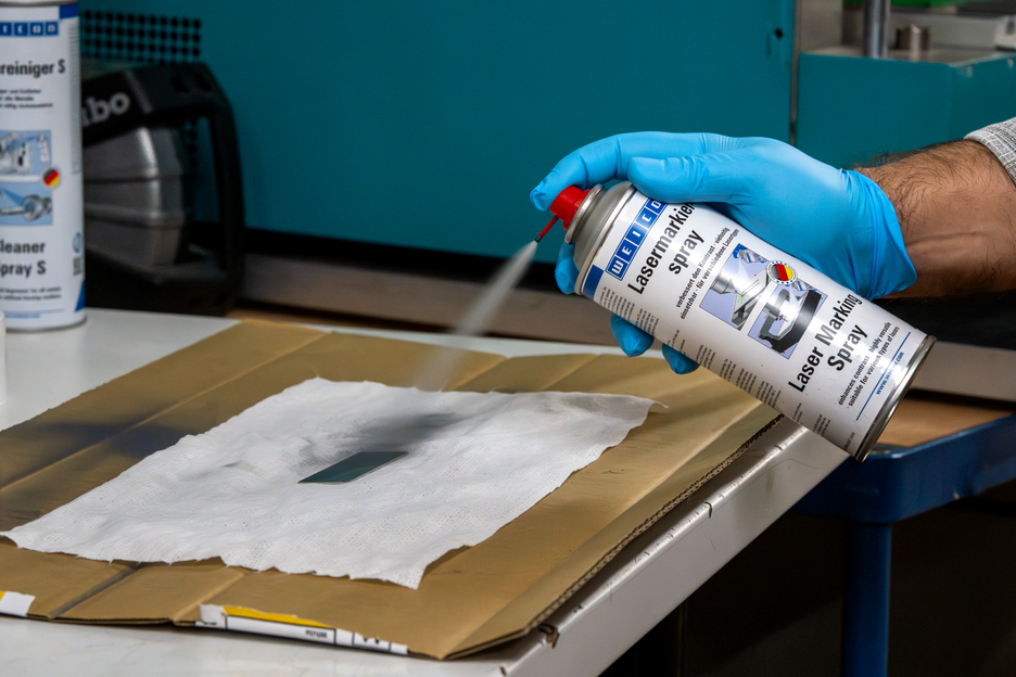WEICON Lasermarkeerspray | Speciale spray om het contrast van lasergravures te verhogen