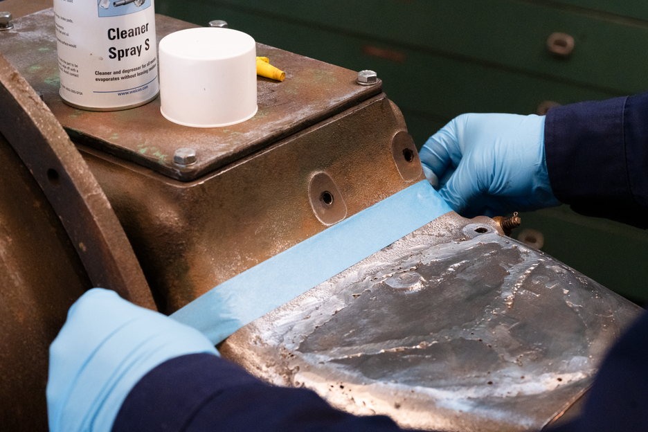 WEICON HB 300 | Met staal gevuld, hittebestendig epoxyharssysteem voor reparatie en spuitgieten
