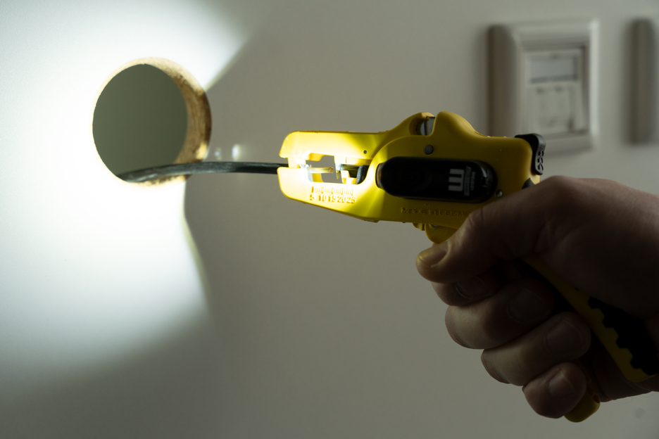 LED Werklamp | Drie helderheidsniveaus zorgen voor optimale zichtbaarheid en veilig werken in donkere werkomgevingen